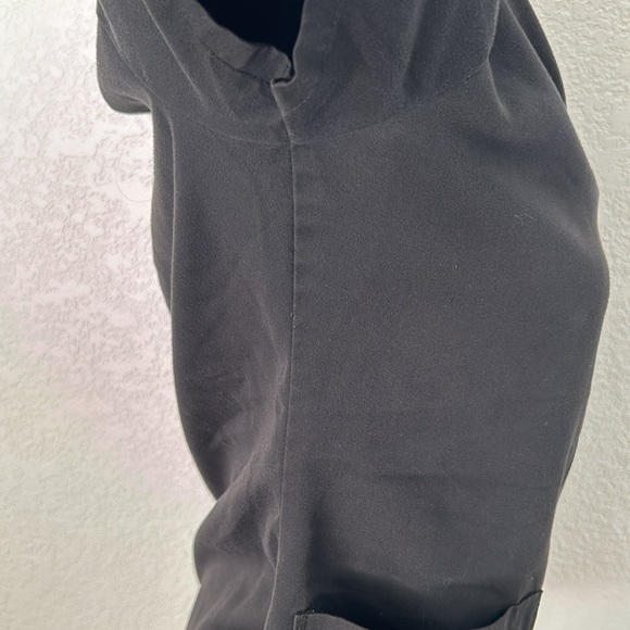 Greys Anatomy Black Scrub by Barco Size Small 2 pockets plus a pen pocket vneck - Picture 13 of 16